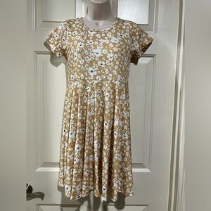 Arshiner woman size medium dress